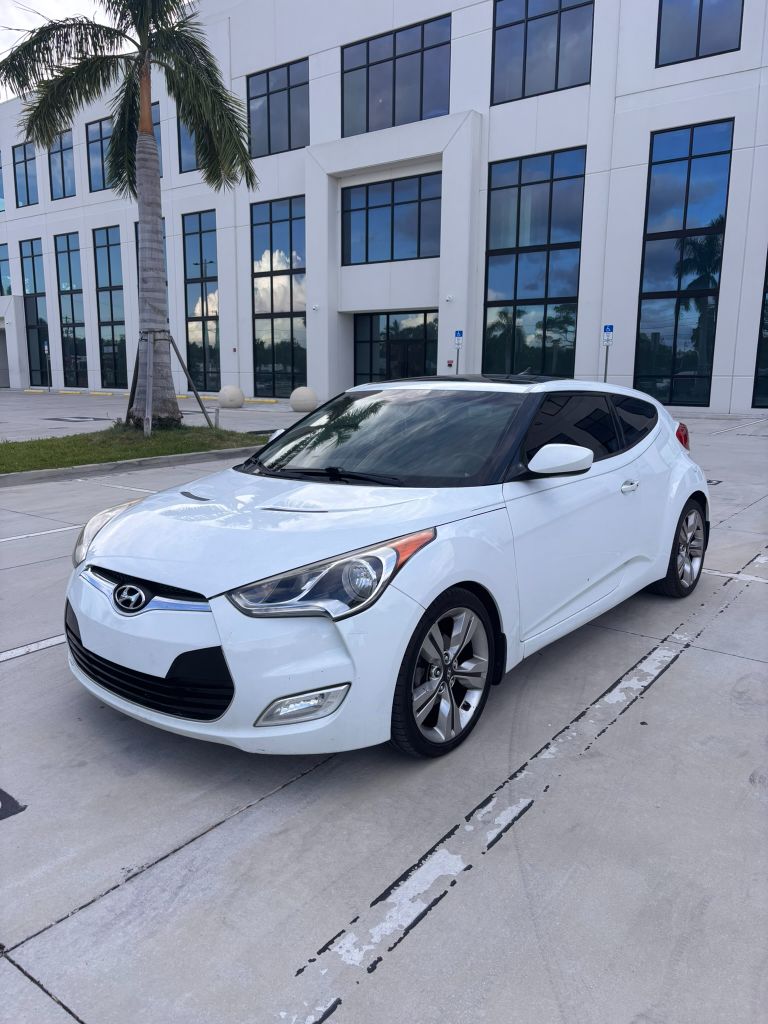2013 Hyundai Veloster Base